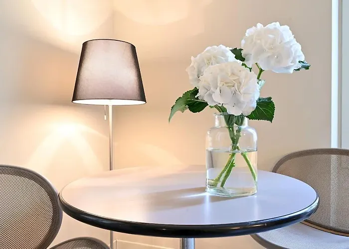 Appartement Borgovico48 Your Quiet Close To Train Center And Stadium *