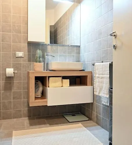 Appartement Borgovico48 Your Quiet Close To Train Center And Stadium